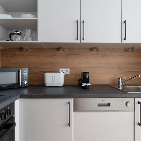 וינה 1Br Haven With Swift City Access By Hm מראה חיצוני תמונה